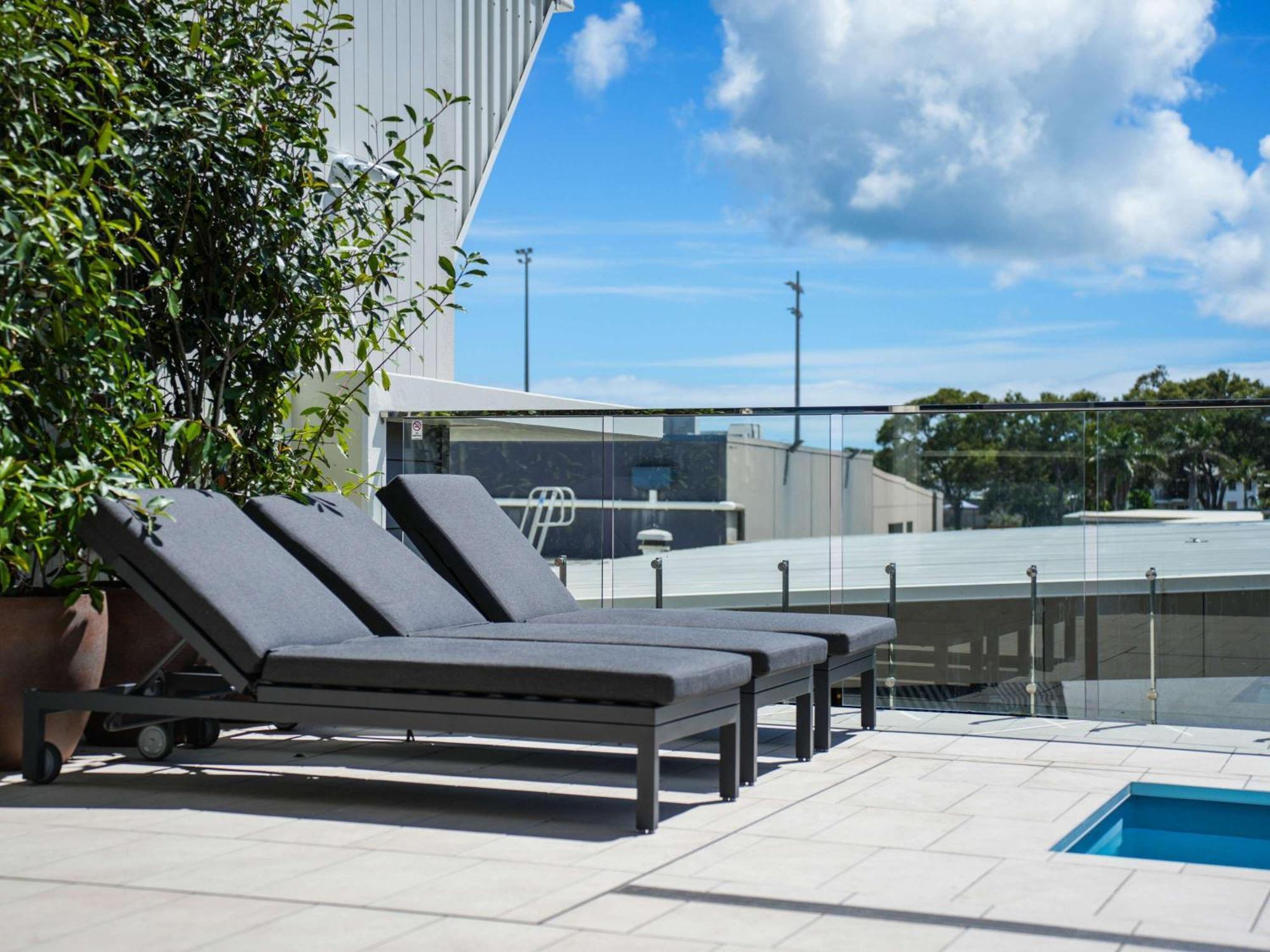 Mantra Gladstone Aparthotel Exterior photo